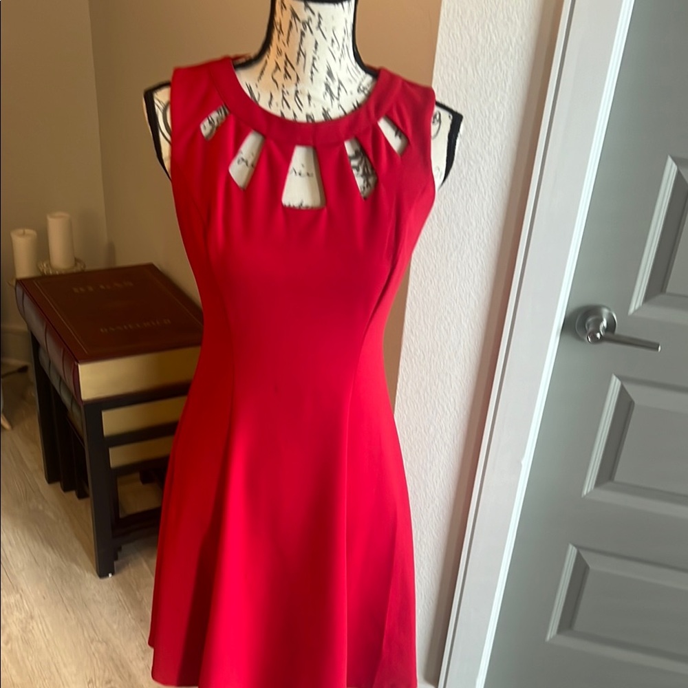 Elegant Red Sleeveless Dress